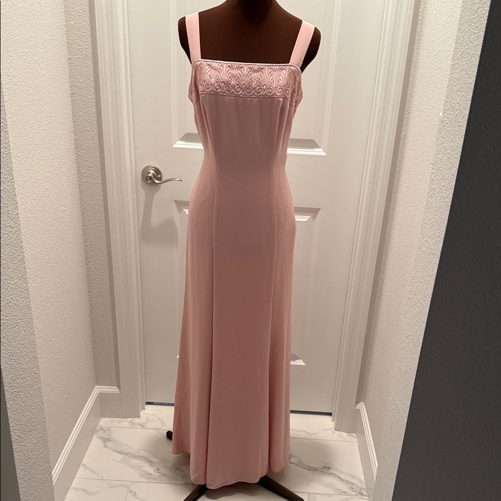 Elegant Pink square neck Gown size 10 vintage Ursula of Switzerland